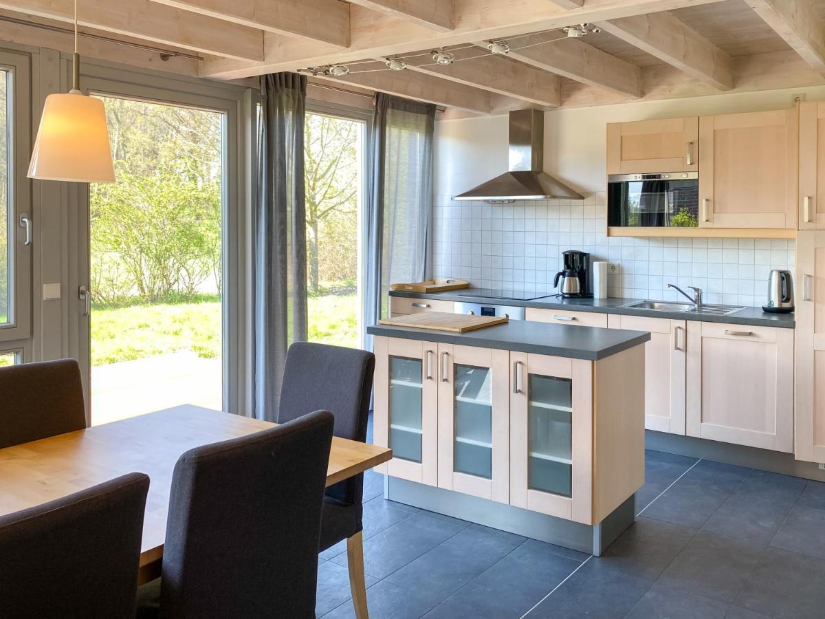 Ferienhaus Wiesengefluester W10 - Mit Sauna, Kamin Und Garten Röbel Exterior foto