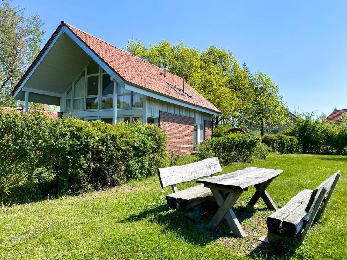 Ferienhaus Wiesengefluester W10 - Mit Sauna, Kamin Und Garten Röbel Exterior foto